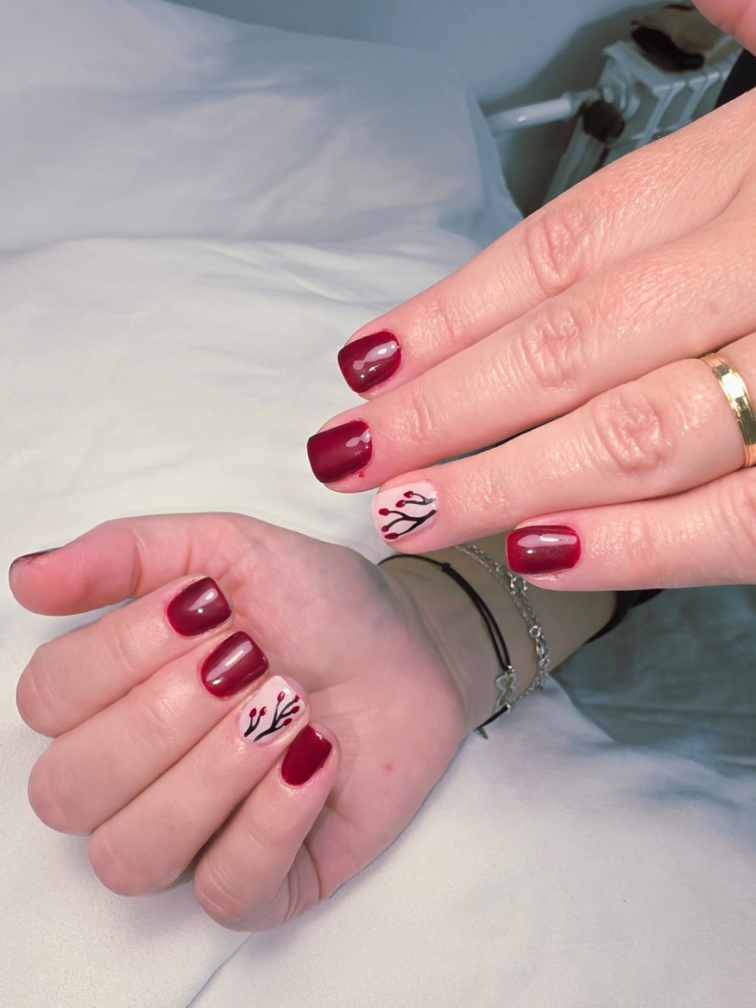 Manikura + trajni lak - Reborn Glow By M, Zagreb Manikura Nokti Manikura, Zagreb, Novi Zagreb – istok