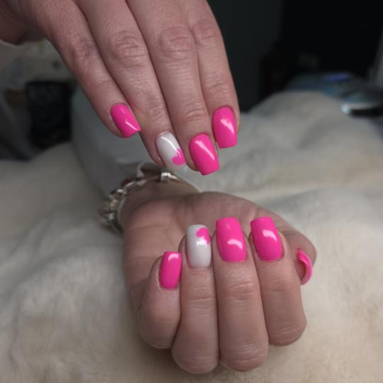 Daniva brow and beauty usluga