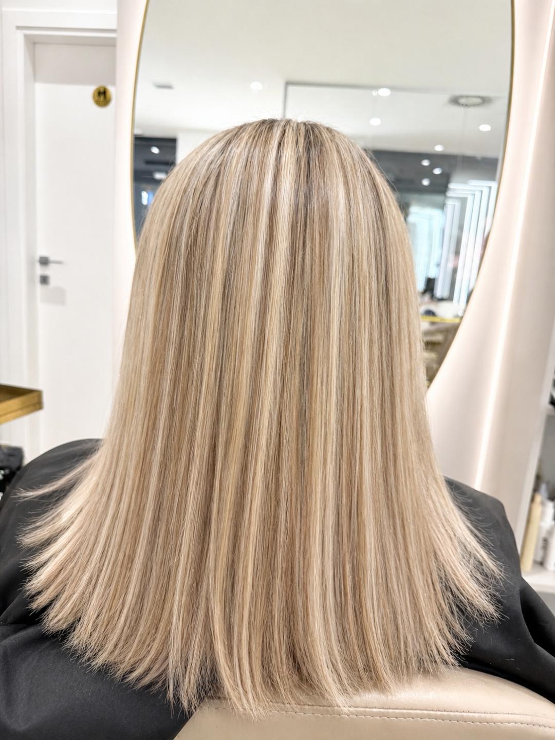 Pramenovi na foliju CIJELA GLAVA + preljev + feniranje - DUGA kosa - SABRINA STRIJA BEAUTY & SPA, Zagreb Bojanje kose Frizerski saloni Bojanje kose, Zagreb, Novi Zagreb – zapad