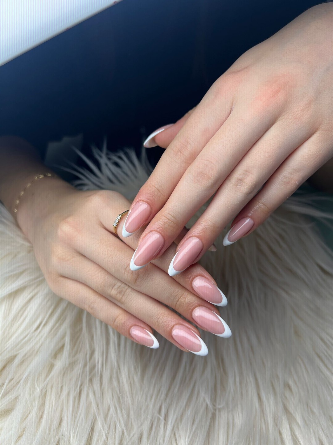 Beauty Centar Miss #zagreb Izlivanje noktiju Izlivanje noktiju gelom - M dužina