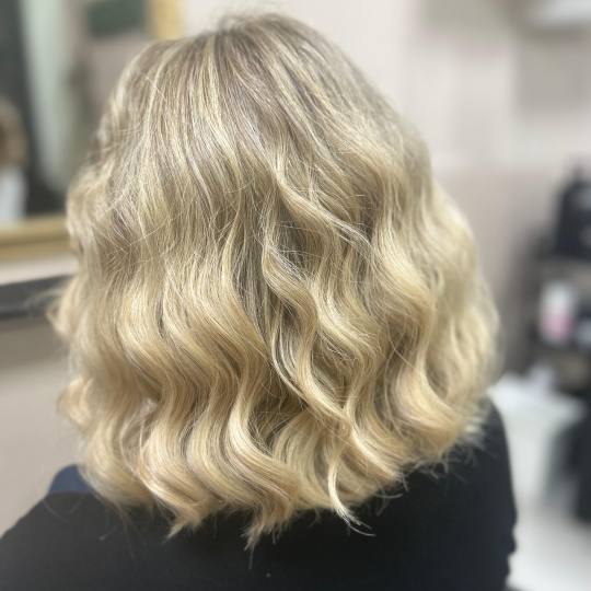 Roya Beauty & Hair Studio usluga