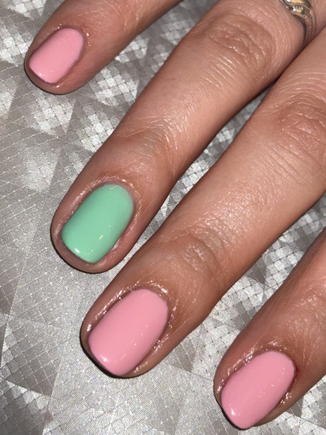 Sis Beauty Room #zagreb Lakiranje noktiju Trajni lak - ruke+manikura