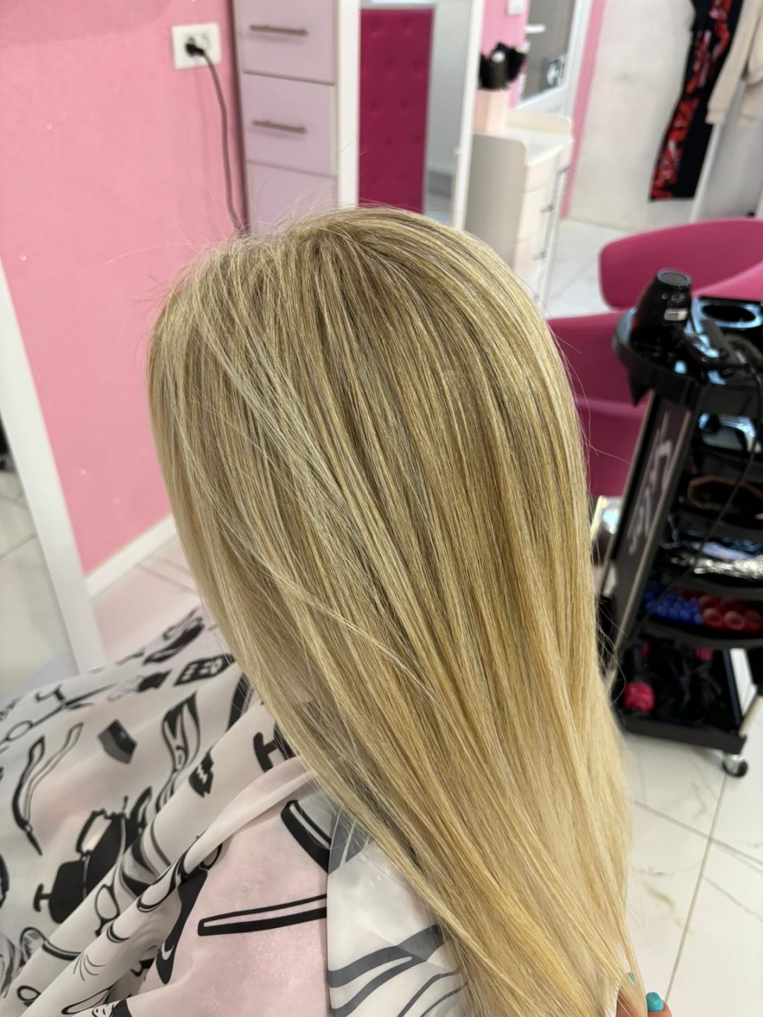 - Beauty Studio Amina, Zagreb Pramenovi Frizerski saloni Pramenovi, Zagreb, Gornja Dubrava