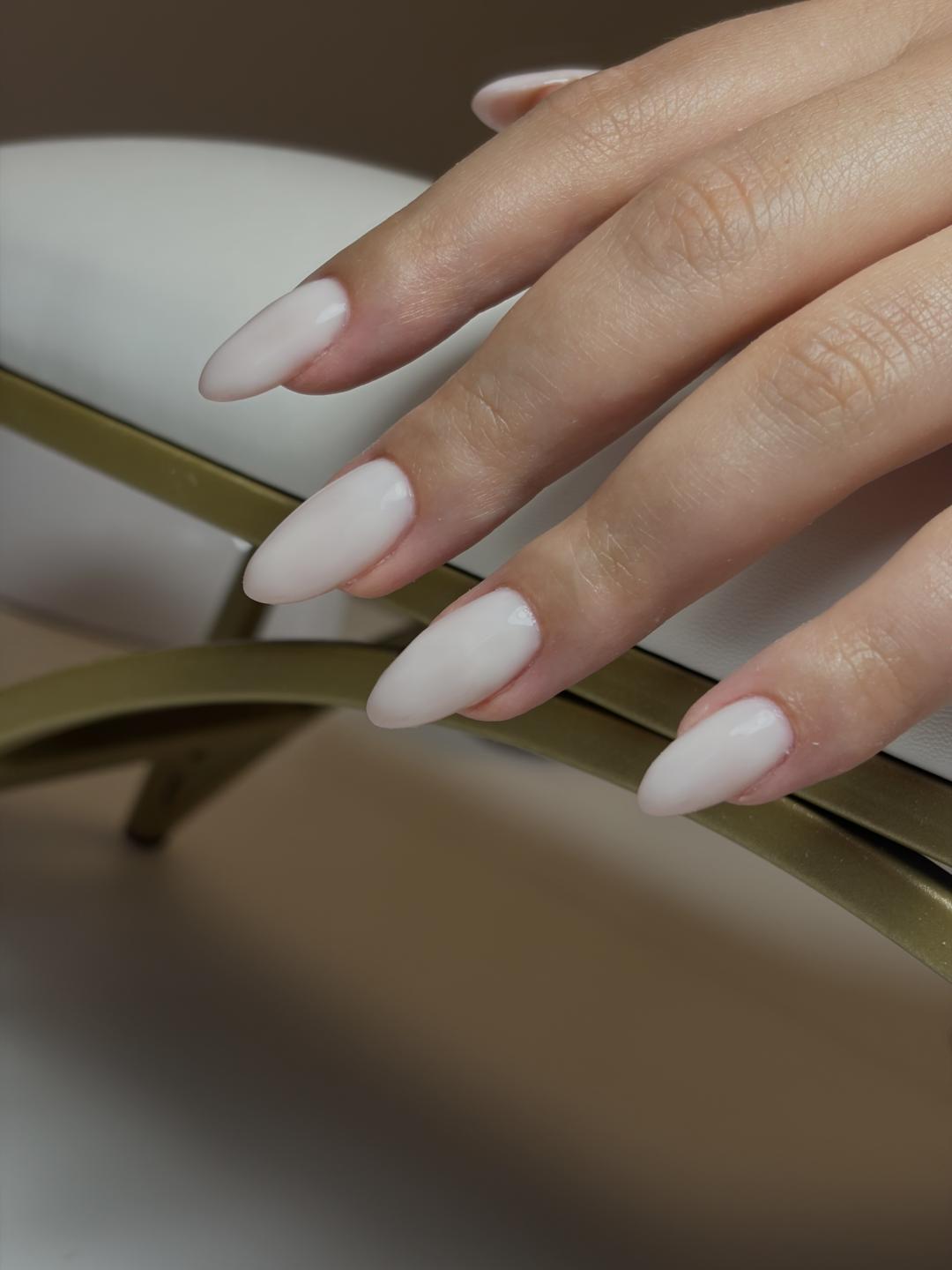 Théa Beauty Spot #zagreb Nadogradnja noktiju Ugradnja noktiju gelom - M dužina