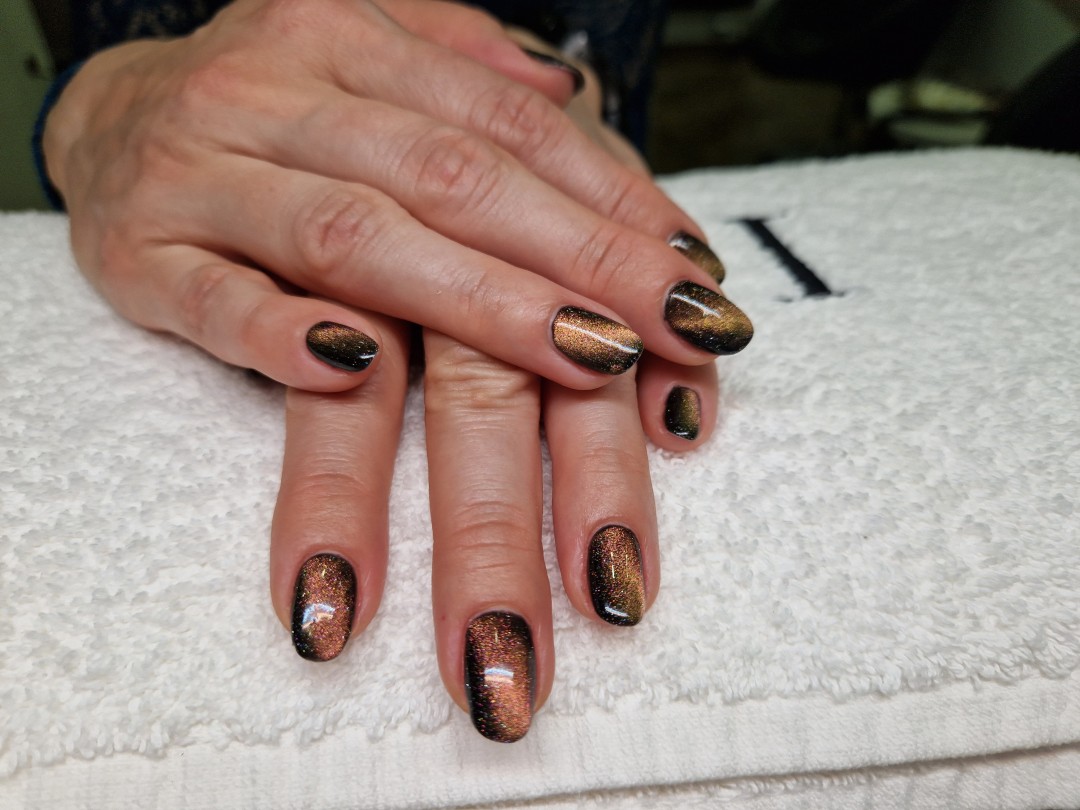 Manikura + trajni lak - Maja, Zagreb Manikura Nokti Manikura, Zagreb, Maksimir