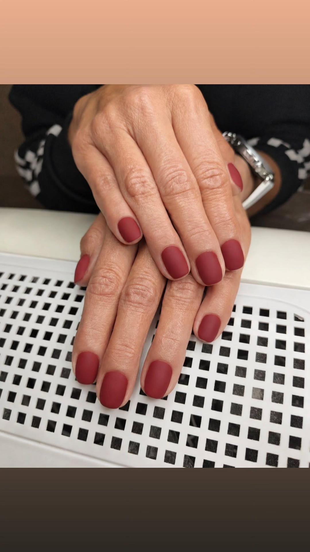 Josea beauty studio #zagreb Nadogradnja noktiju Manikura i gel na prirodne kratke nokte