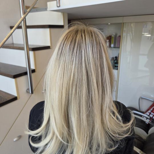 Headline #zagreb Balayage