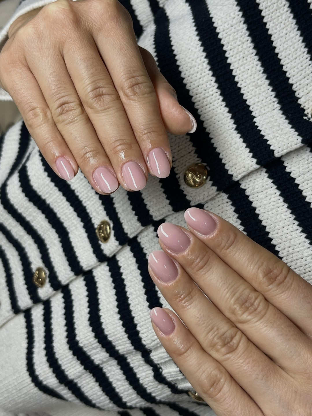 Mia’s Beautique #zagreb Manikura Comby manikura i gradivni trajni lak -ruke