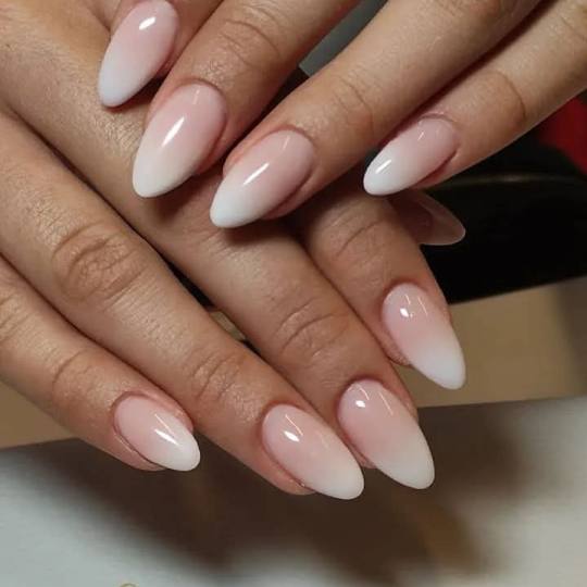 Nail & beauty room usluga