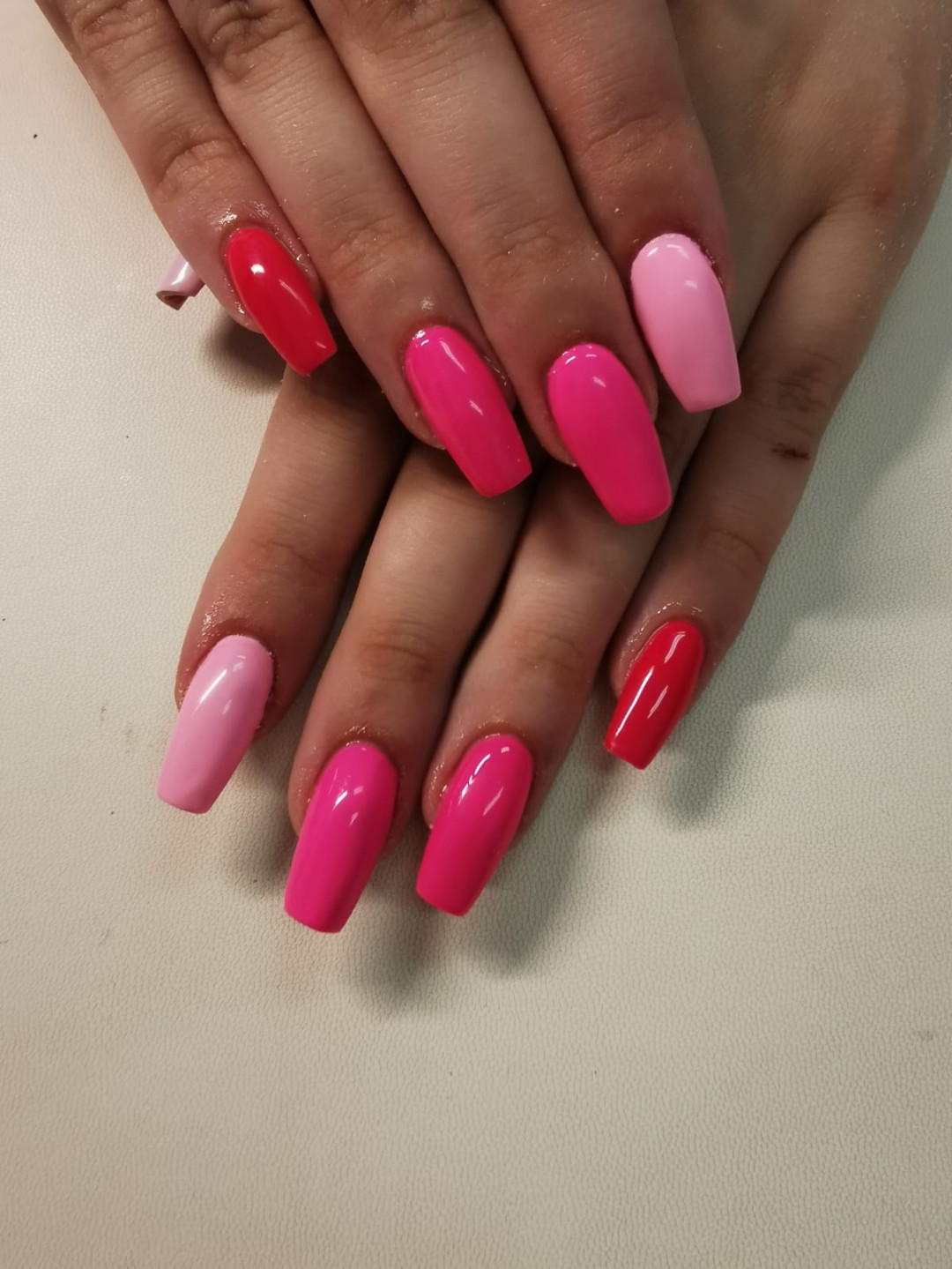 Melanis i Silueta studio za njegu lica i tijela #zagreb Gel lak Gel na prirodnim noktima