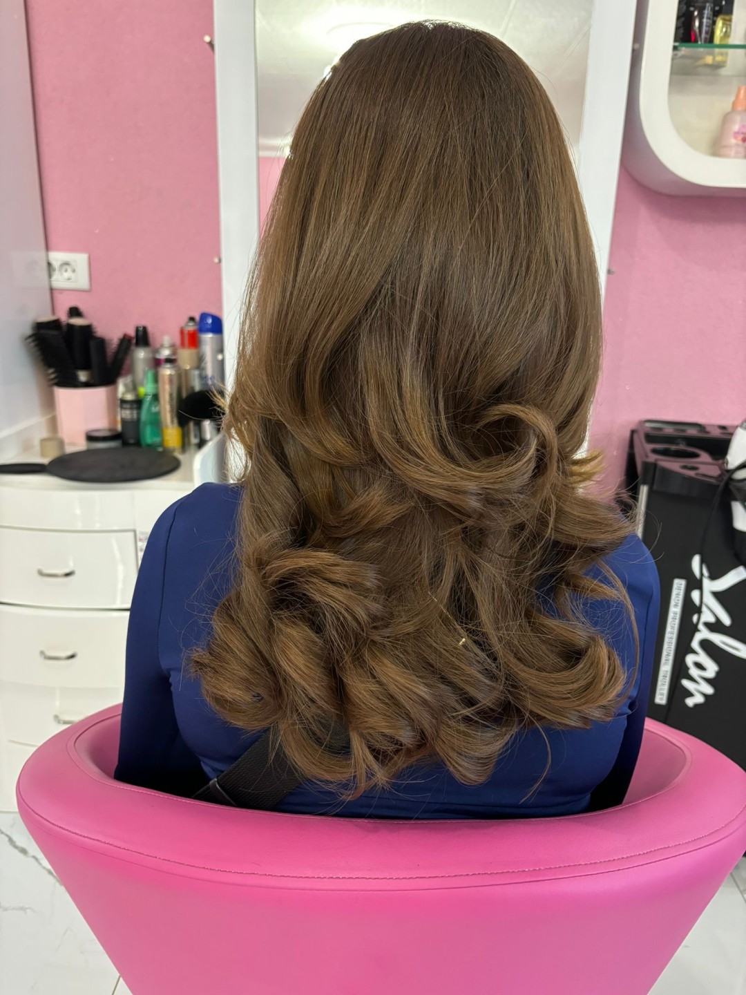 Feniranje na valove / kovrče - duga kosa - Beauty Studio Amina, Zagreb Feniranje i stiliziranje Frizerski saloni Feniranje i stiliziranje, Zagreb, Gornja Dubrava