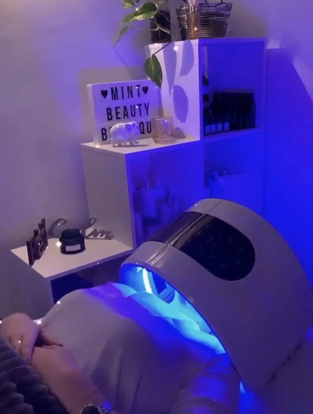 Mint Beauty Boutique #zagreb Maske za lice Glam Glow - UZ čišćenje + Oxygen + zlatna maska + LED