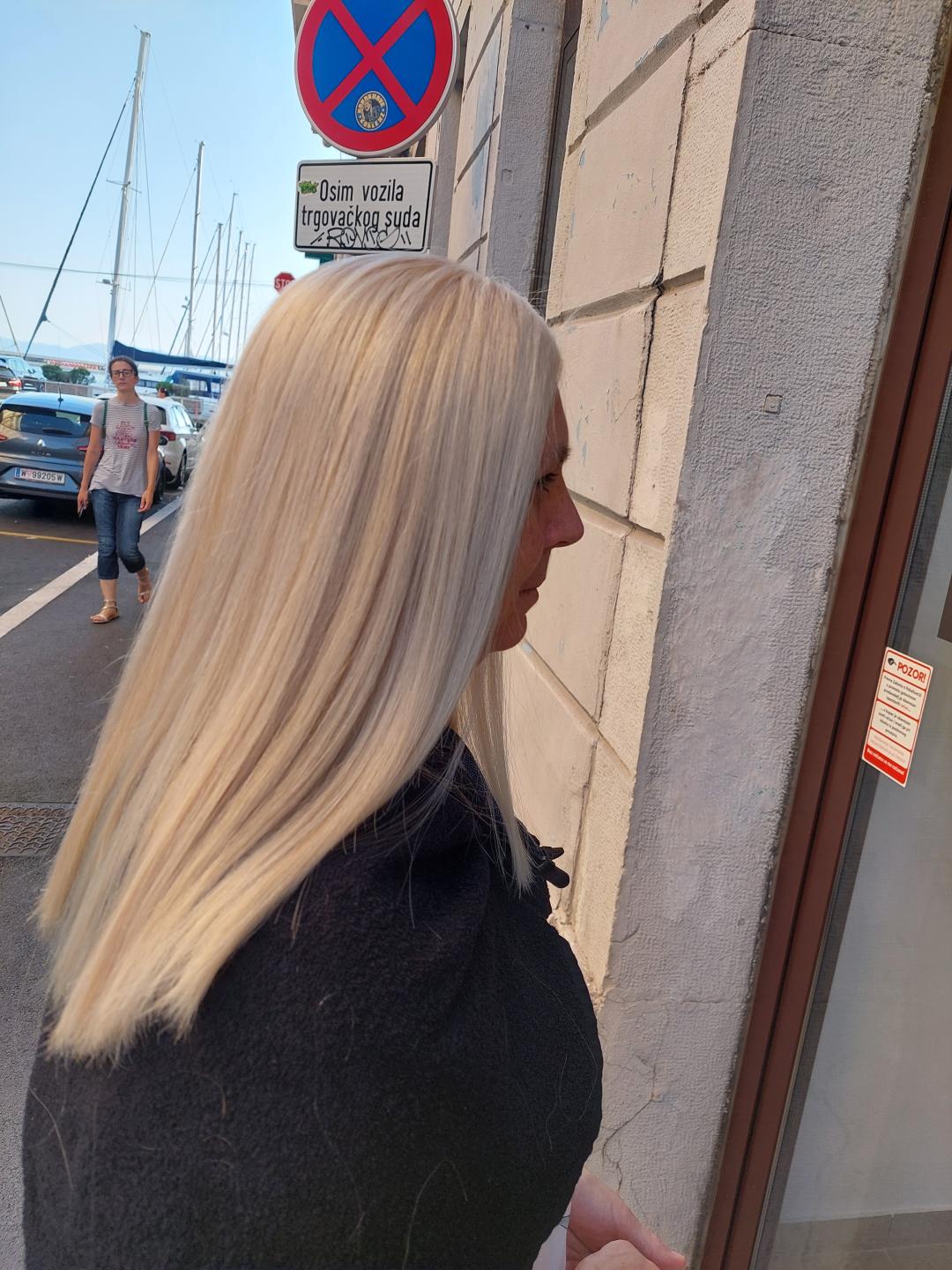 Bojanje cijele dužine - 80 g - Evelin, Rijeka Bojanje kose Frizerski saloni Bojanje kose, Rijeka, Centar