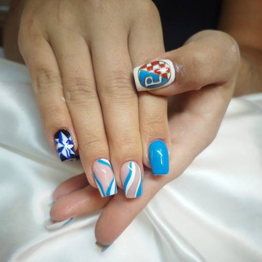 Luna Beauty studio #zagreb Manikura Nadogradnja noktiju gelom+ Nail art,french vel.L,XL