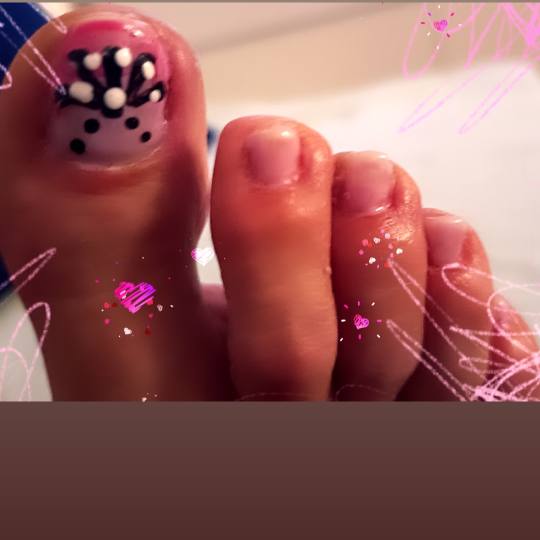 Charbel beauty #zadar Estetska pedikura Pedikura + trajni lak - za dame Nježne nijanse za dozom ves