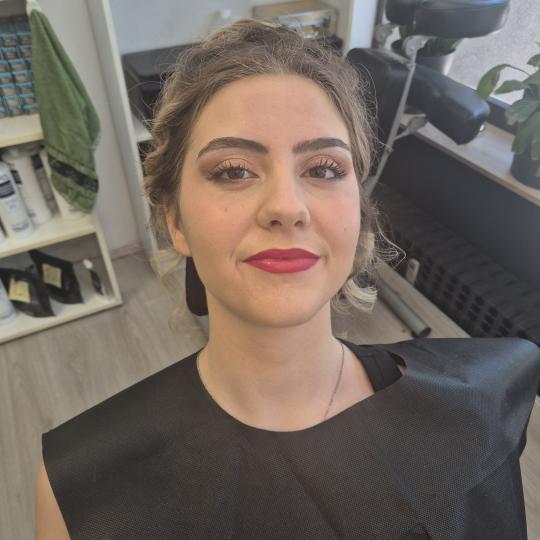 Marti stil #zagreb Make-up / šminkanje Profesionalno šminkanje - bez umjetnih trepavica Farmasi ma