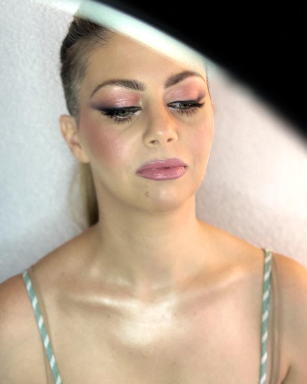 Anny_ni #zagreb Make-up / šminkanje Profesionalno šminkanje - dnevni / noćni make up