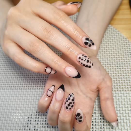 Beautique Nina #zagreb Nadogradnja noktiju Ugradnja noktiju S dužina