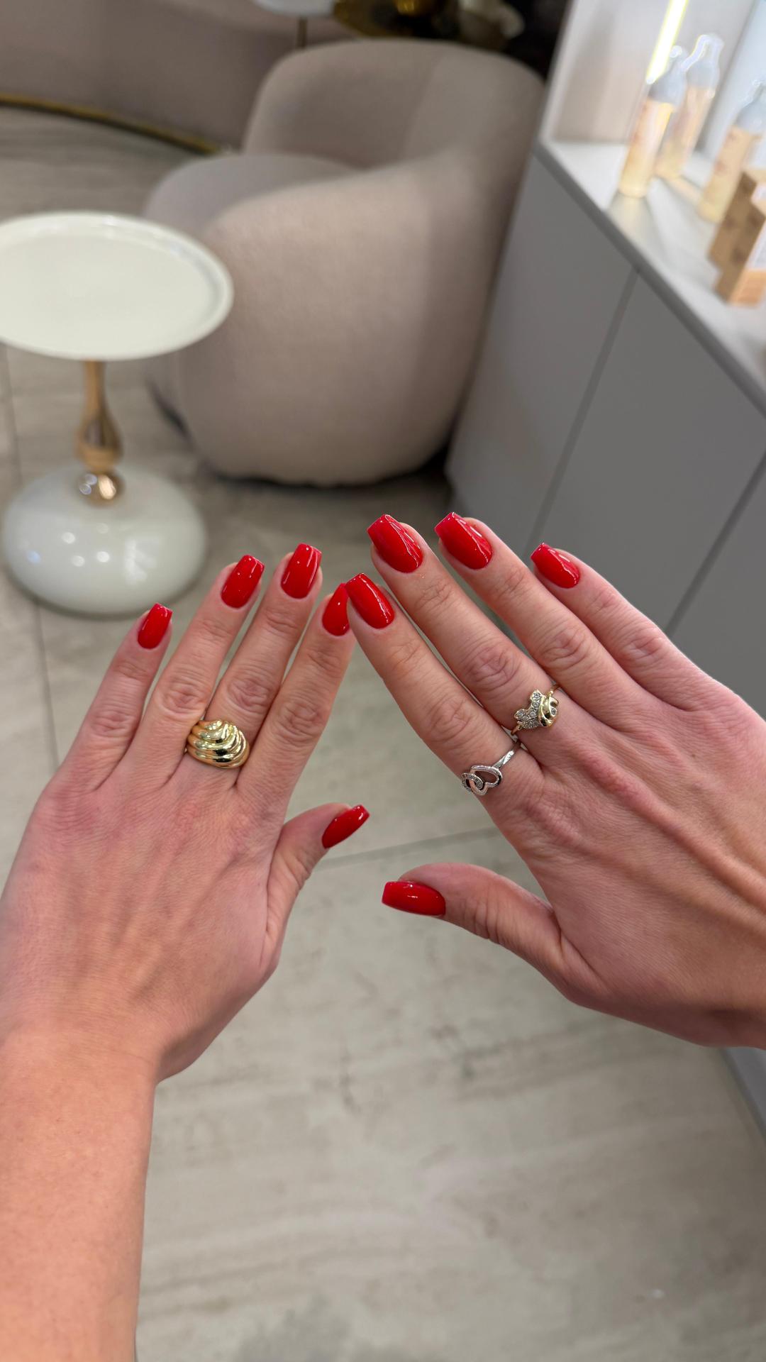 SABRINA STRIJA BEAUTY & SPA #zagreb Manikura Manikura + trajni lak