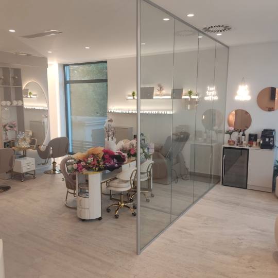 SABRINA STRIJA BEAUTY & SPA #zagreb Manikura Manikura