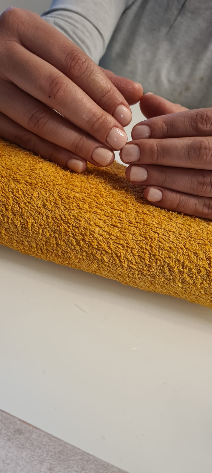 Salonish #zagreb Gel lak Trajni lak - ruke