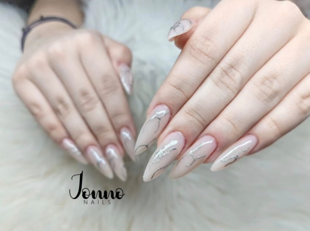 Jonno Nails #zagreb Korekcija noktiju Korekcija noktiju gelom -dužina 4-5