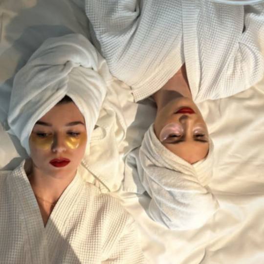 Hairlookboutique #zagreb Manikura Spa manikura + lakiranje noktiju + masaža losionom