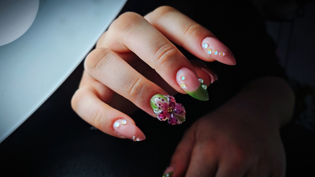 Ugradnja noktiju - L dužina - TINA NAIL ART STUDIO, Velika Gorica Nadogradnja noktiju Nokti Nadogradnja noktiju, Velika Gorica, Centar