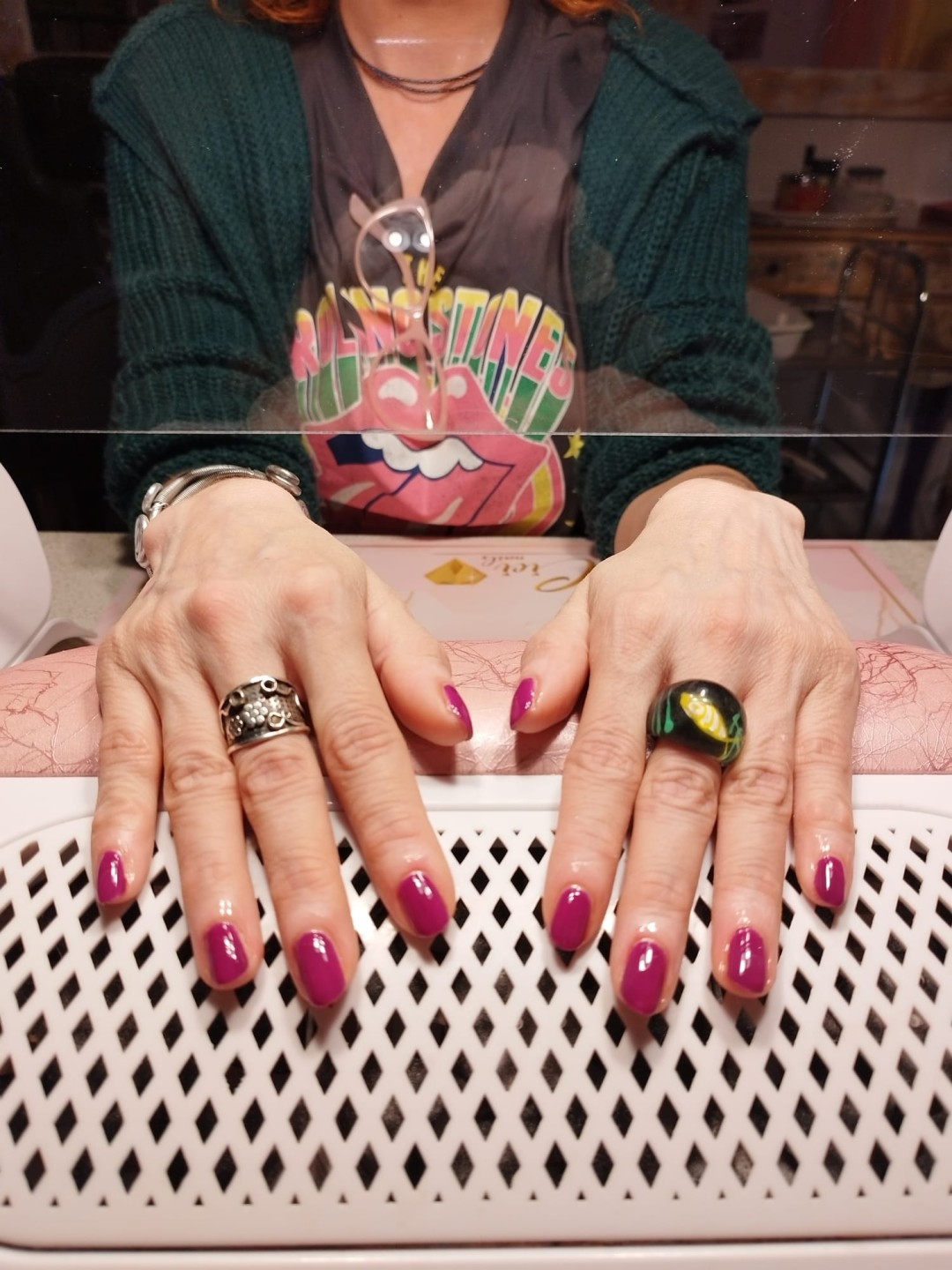 Trajni lak - ruke - Paint Bar Joy - spas u zadnji čas, Zagreb Gel lak Nokti Gel lak, Zagreb, Novi Zagreb – istok