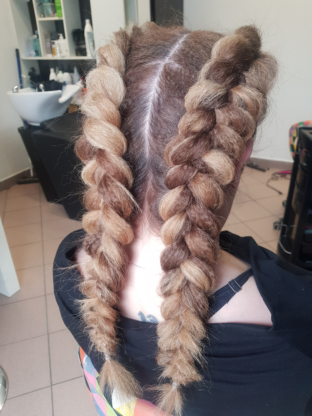 Griva stil #zagreb Pletenice, kike, punđe Bokserske pletenice - kosa srednje dužine