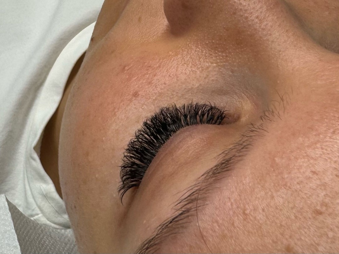 Nadopuna volumenskih trepavica - do 4 tjedna - MOELL beauty, Zagreb Nadogradnja trepavica Lice Nadogradnja trepavica, Zagreb, Peščenica – Žitnjak