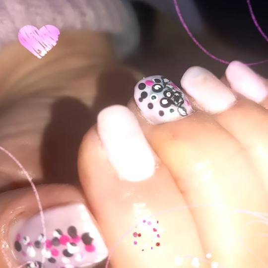 Charbel beauty #zadar Manikura Manikura + trajni lak za dame Nježno-roza boja za dame.