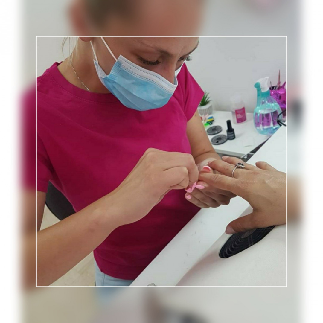 Melanis i Silueta studio za njegu lica i tijela #zagreb Gel lak Ugradnja noktiju