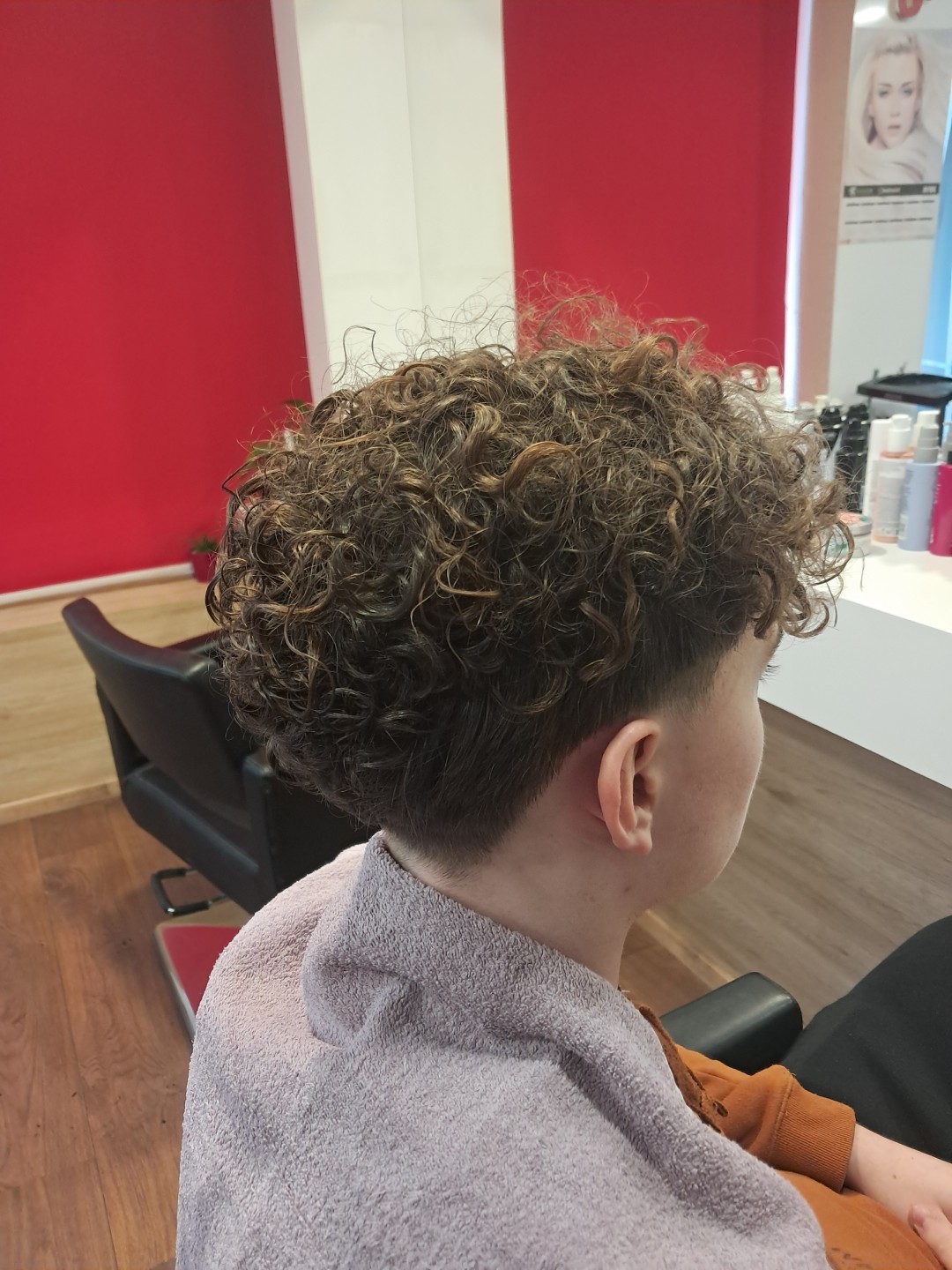 Red magic Beauty #zagreb Minival Minival - kratka kosa