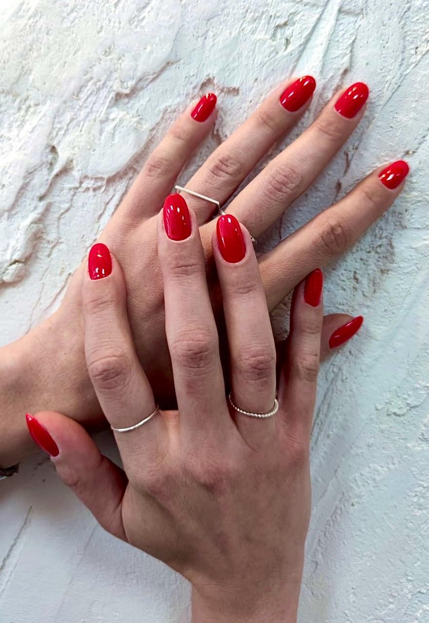 Me time - Beauty & More #zagreb Manikura Manikura + trajni lak (gradivni)