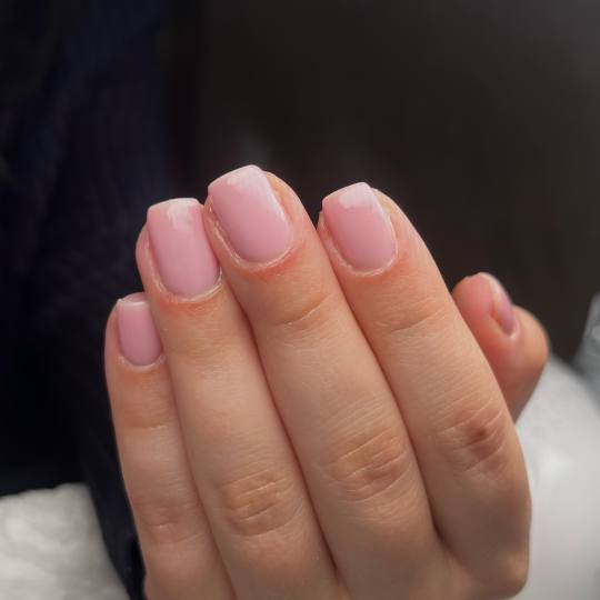 Mia’s Beautique #zagreb Manikura Comby manikura i gradivni trajni lak -ruke