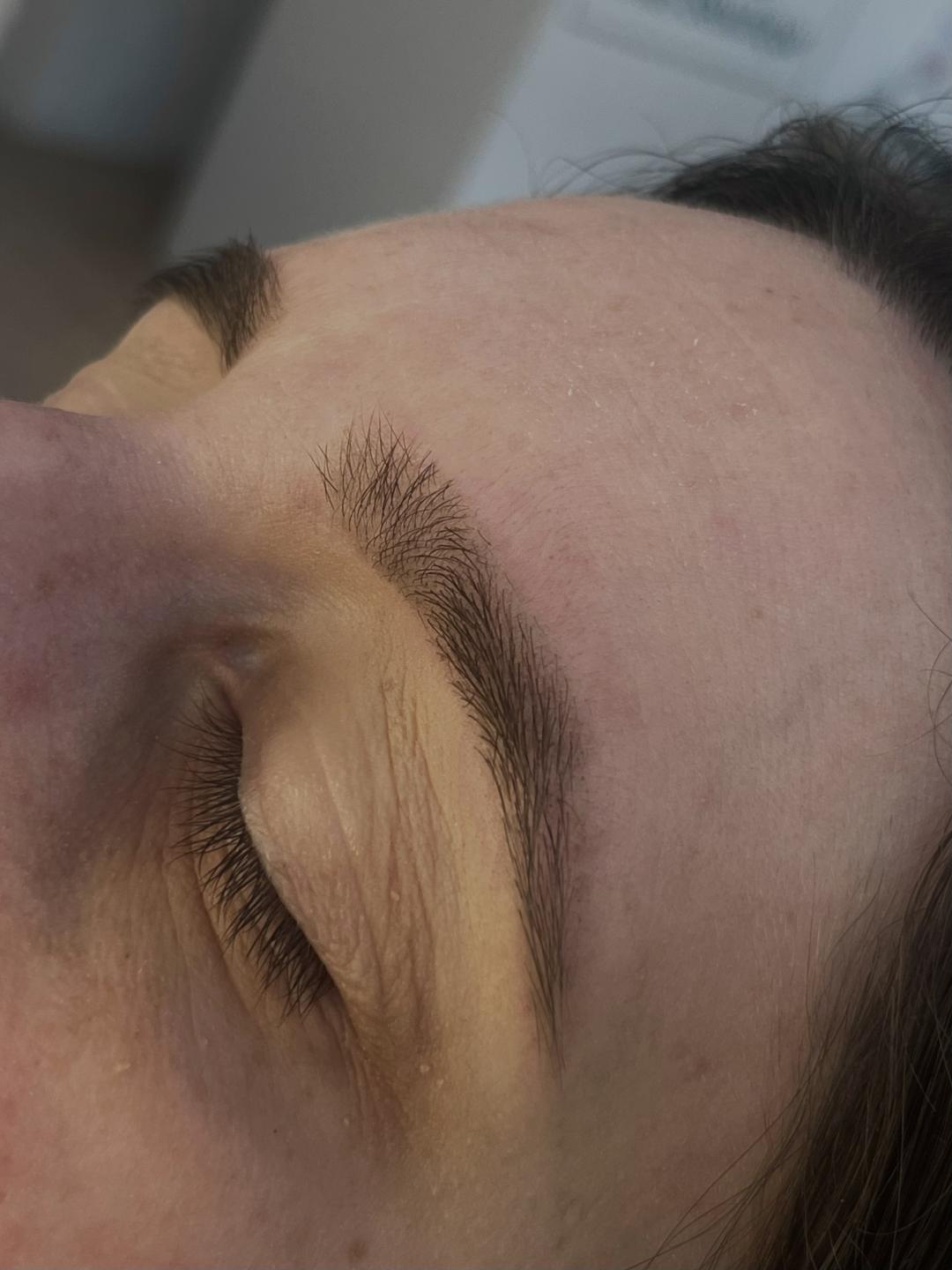 Mia’s Beautique #zagreb Obrve Threading obrva