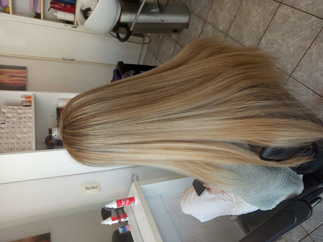 Pramenovi na foliju - ekstra duga kosa - Wikleraj & Frajeraj, Zagreb Pramenovi Frizerski saloni Pramenovi, Zagreb, Trešnjevka – jug