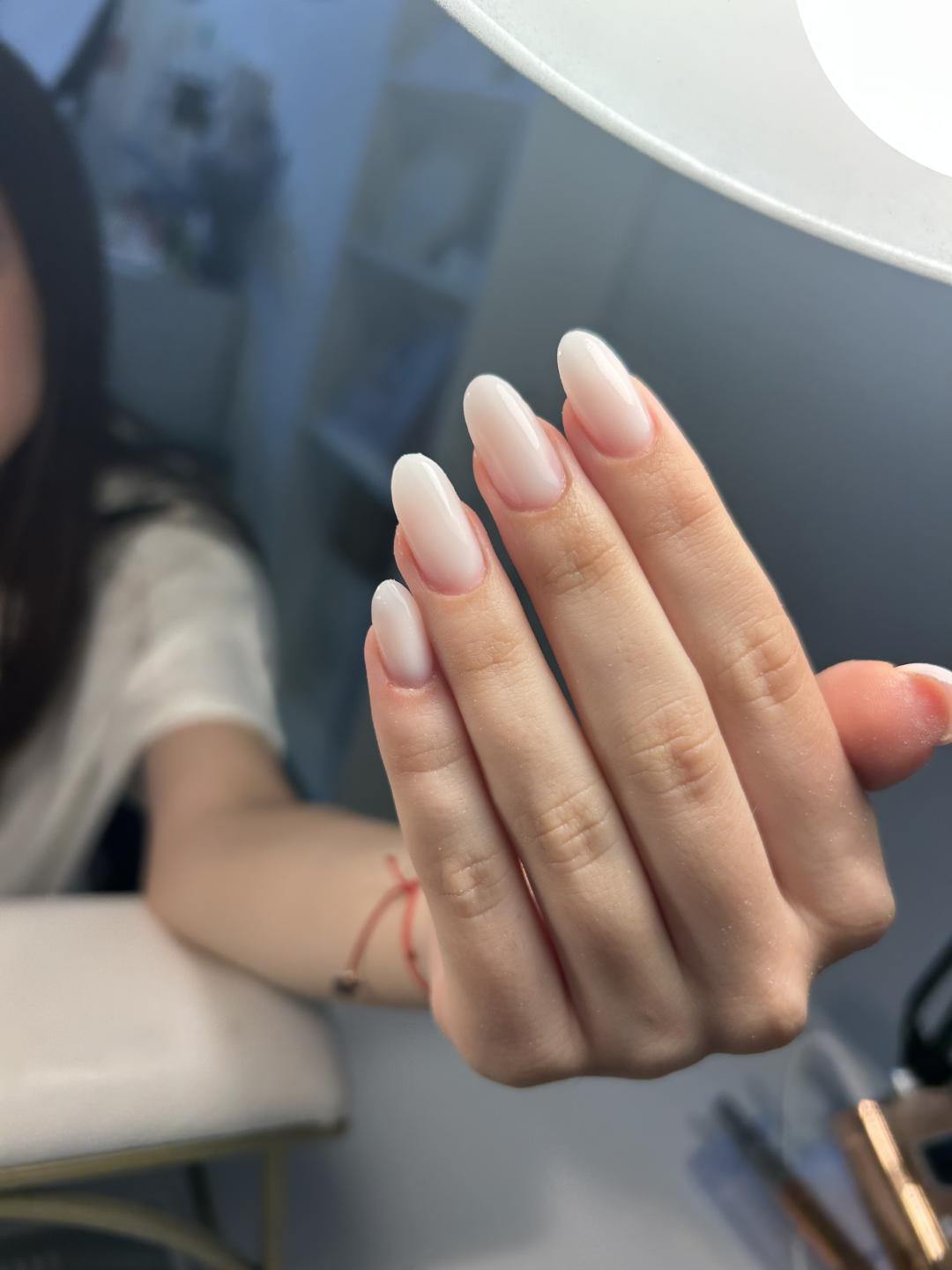 LoveGlam beauty studio #zagreb Manikura Ugradnja noktiju - M dužina
