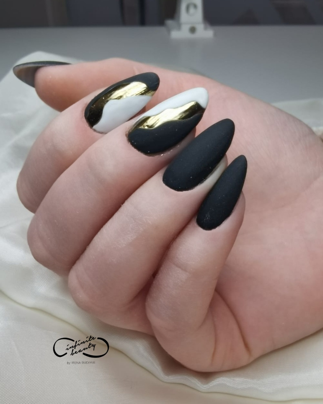 Ambient Team Studio #zagreb Izlivanje noktiju