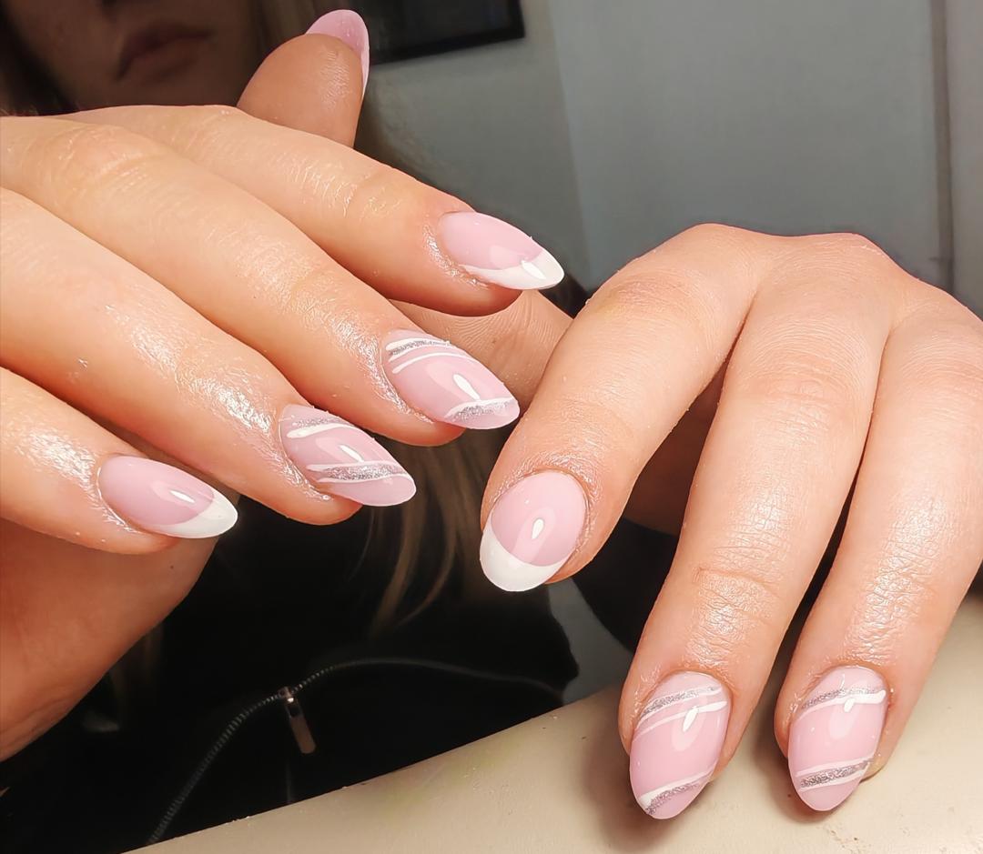 Beautique Nina #zagreb Nadogradnja noktiju UGRADNJA NOKTIJU - M DUŽINA