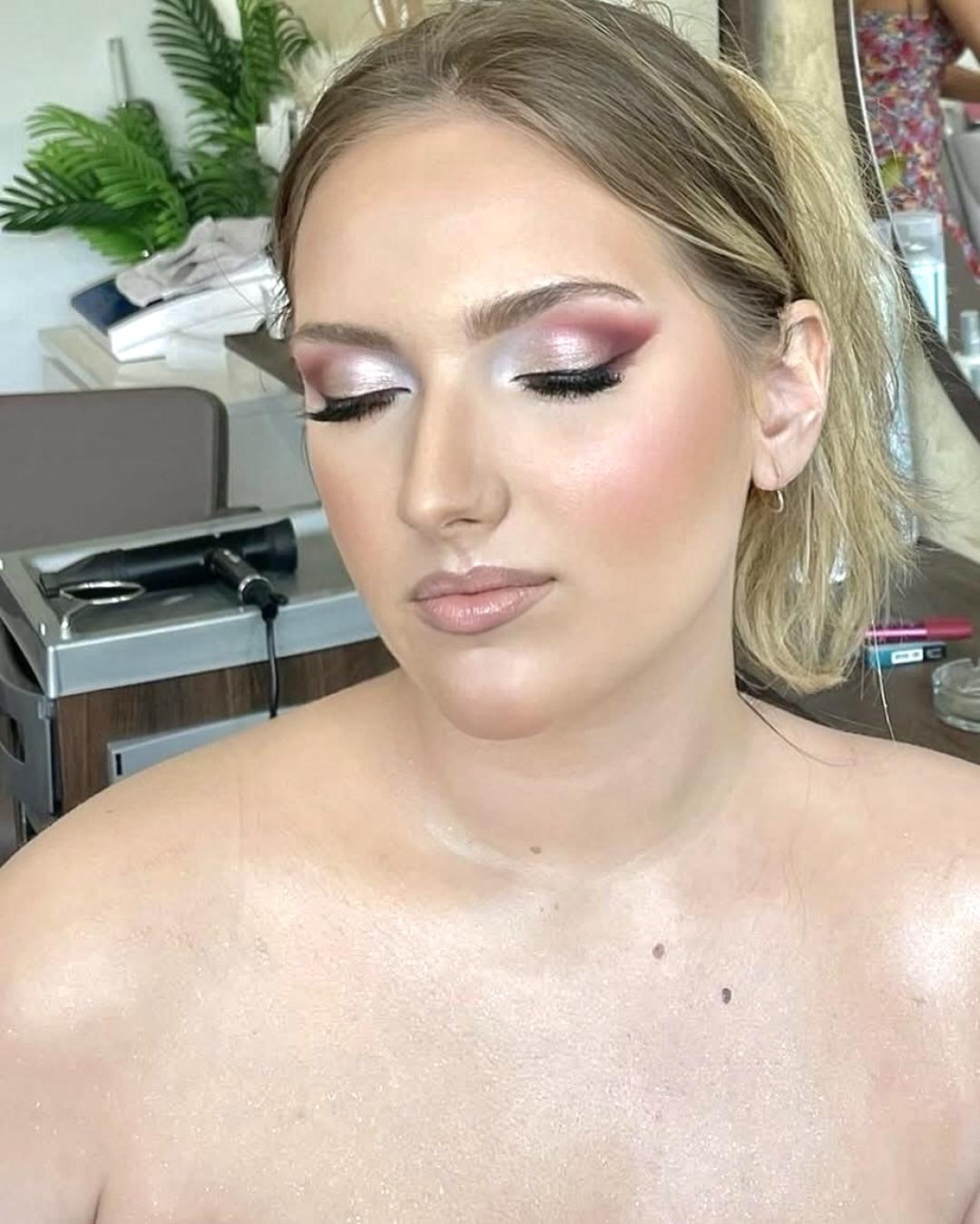 Anny_ni #zagreb Make-up / šminkanje Profesionalno šminkanje - dnevni / noćni make up