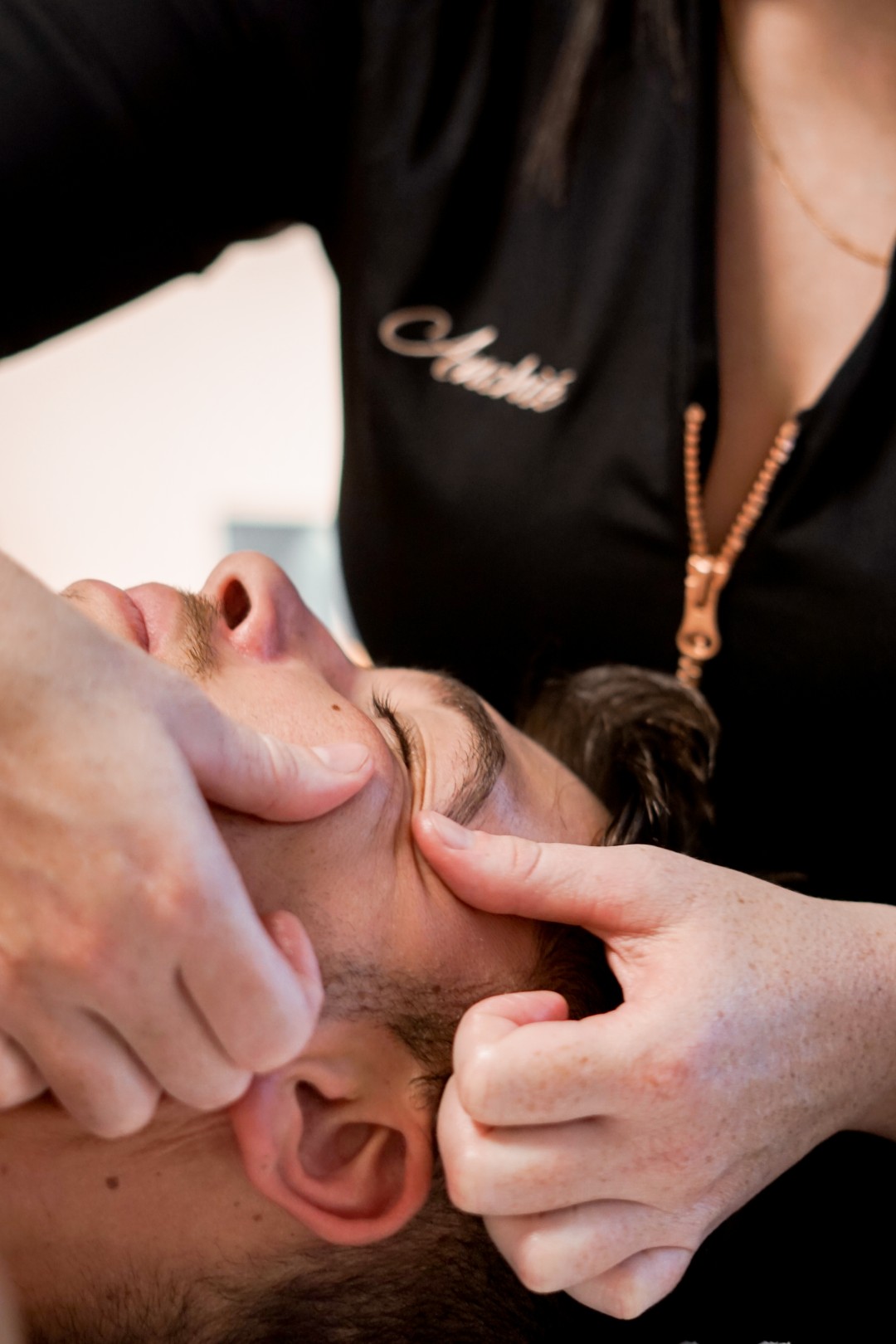 Anchié #zagreb Masaža lica Deep facelifting + buccalna masaža