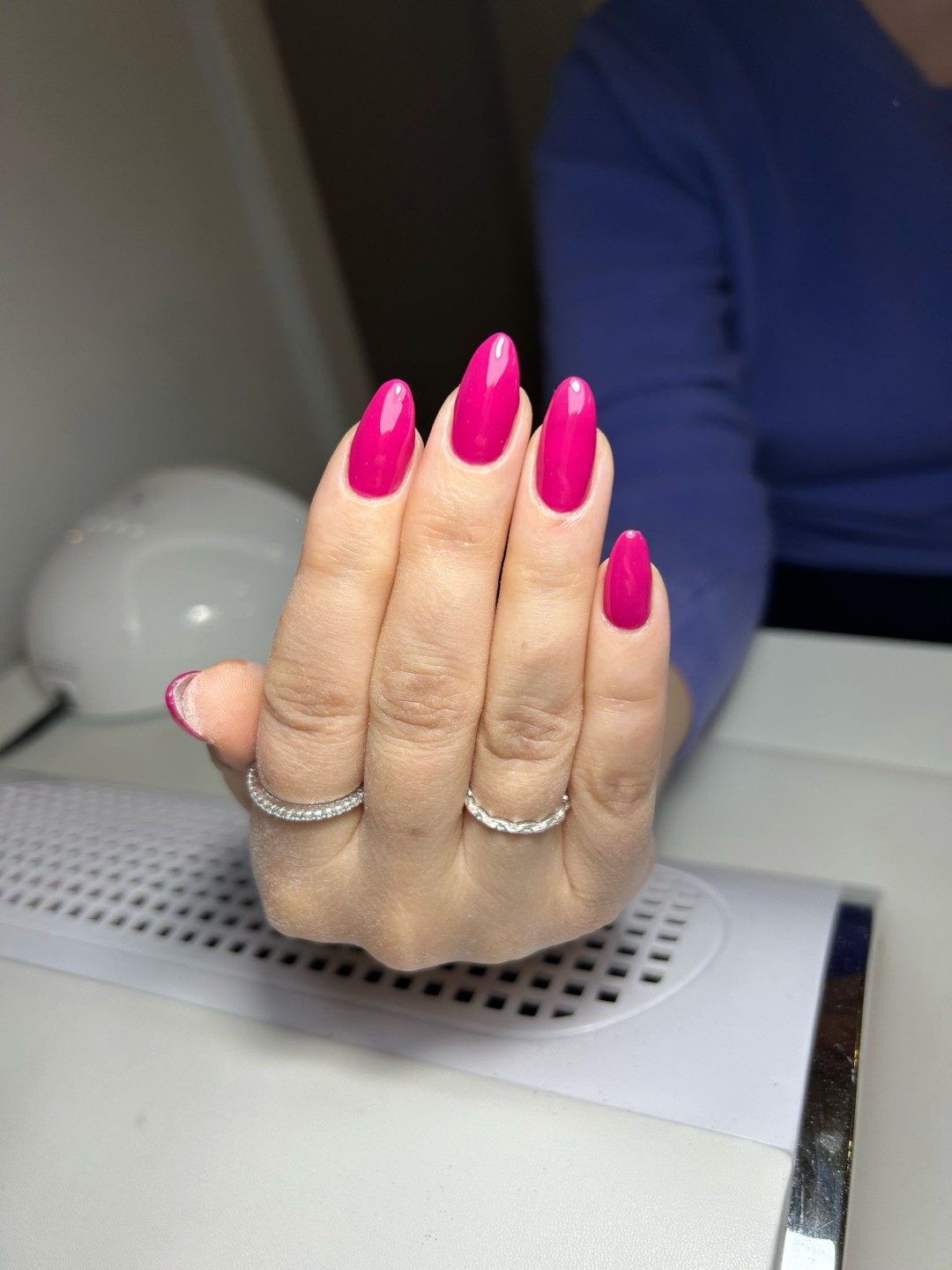 Glow Differently #zagreb Manikura Manikura + trajni lak