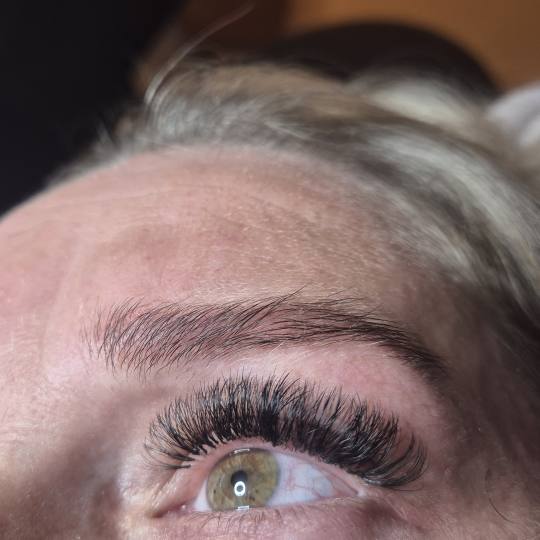 Studio Extreme #zagreb Nadogradnja trepavica Ugradnja volumenskih trepavica