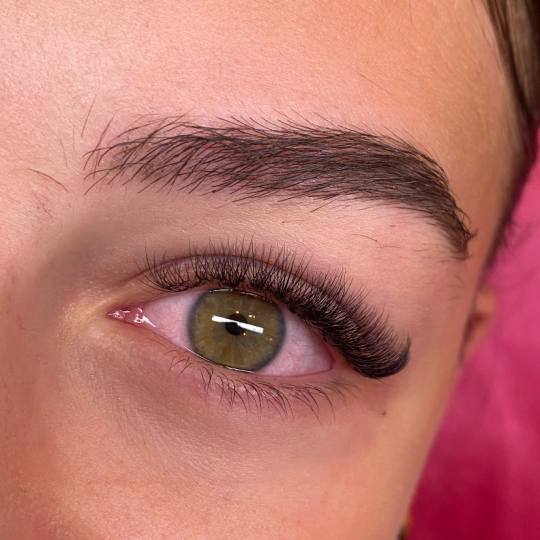 Livi Beauty #zagreb Nadogradnja trepavica Nadopuna volumenskih trepavica