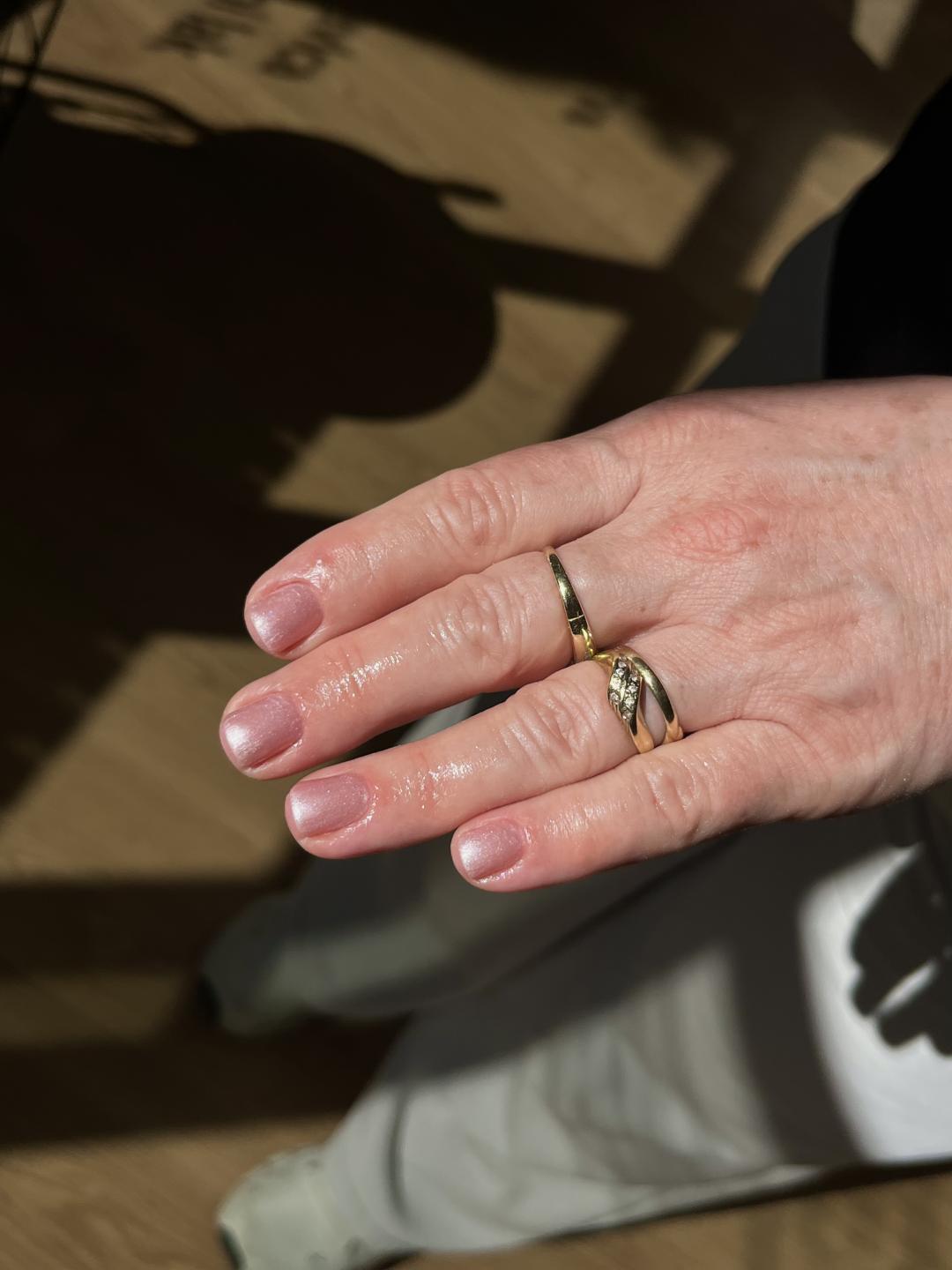 Mia’s Beautique #zagreb Gel lak Comby manikura i gradivni trajni lak -ruke