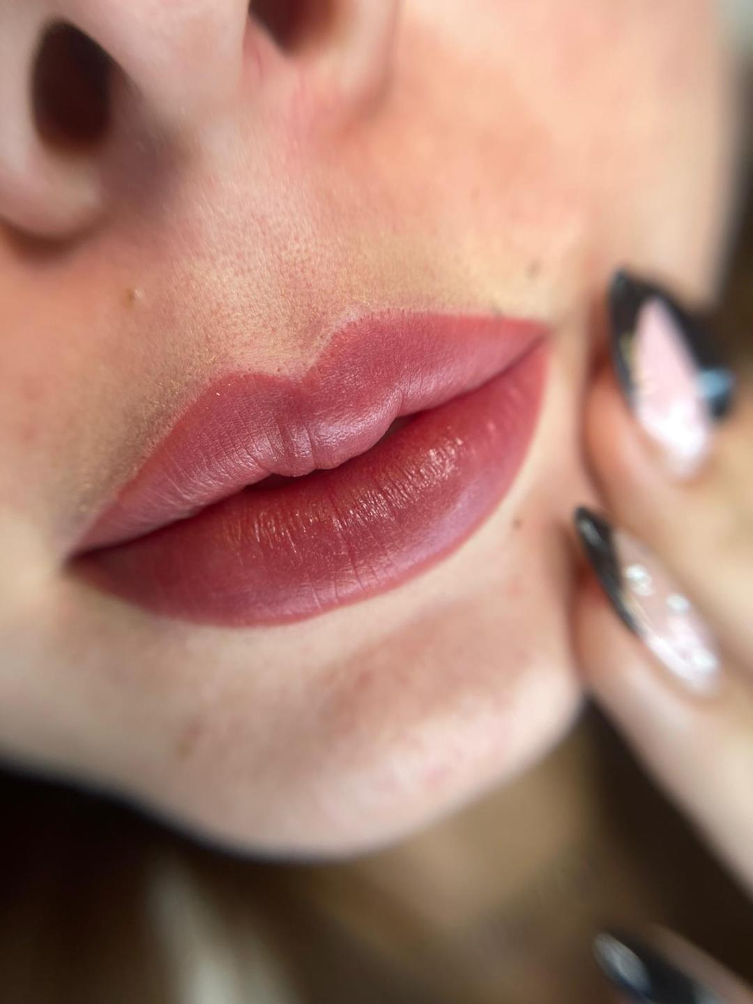 Guardian Beauty House Academy #zagreb Trajna šminka Akvarel usne