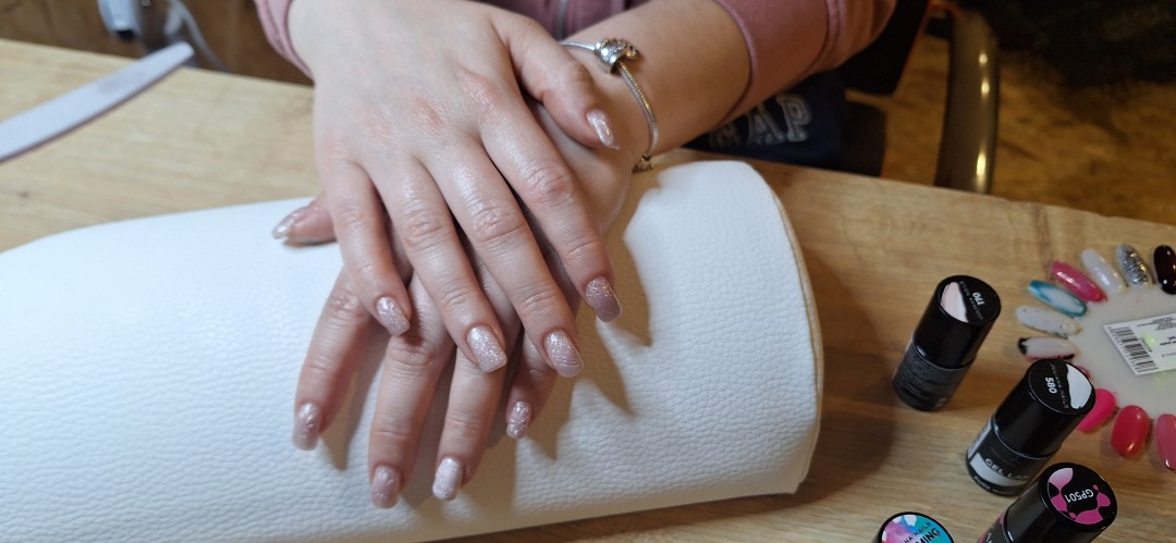 Zvončica #rijeka Gel lak Trajni lak - ruke