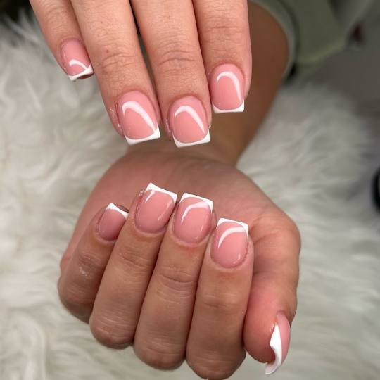 Beauty Studio Amina #zagreb Gel lak Gel ugradnja noktiju M dužina